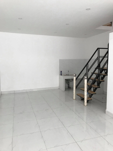 Nhà phố Quận Tân Bình Nhà phố mặt tiền đường Phạm Văn Bạch, diện tích 65m2 vuông đẹp.