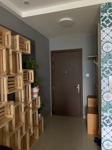 Lối vào căn hộ The Sun Avenue Căn hộ tầng cao The Sun Avenue nội thất đầy đủ, ban công thoáng.