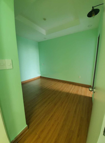  Căn hộ Wilton Tower tầng thấp tiện di chuyển, không có nội thất.