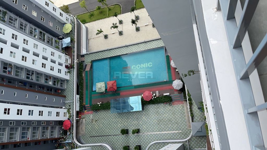 Căn hộ Conic Riverside, Quận 8 Căn hộ Conic Riverside view nội khu hồ bơi, nội thất cơ bản.