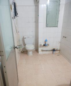 Phòng tắm chung cư Hiệp Bình Chánh, Thủ Đức Căn hộ chung cư Hiệp Bình Chánh hướng Tây, không có nội thất