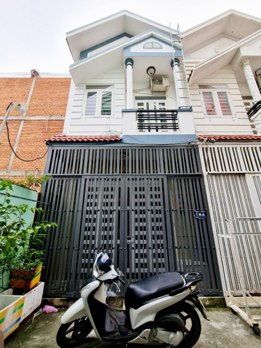 Mặt tiền nhà phố Huyện Nhà Bè Nhà phố KDC Sài Gòn Mới diện tích 52m2, bàn giao nội thất cơ bản.