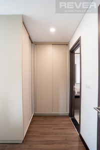 Căn hộ Empire City, Quận 2 Căn hộ Empire City tầng 03 đầy đủ nội thất, view đón gió thoáng mát.