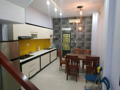 Nhà phố Quận Bình Thạnh Nhà phố diện tích 56m2 cửa hướng Tây, không gian thoáng đãng.