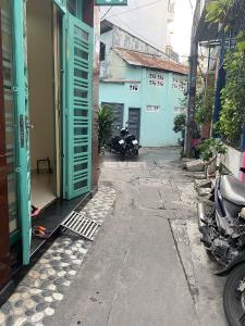 Hẻm nhà phố Phan Đình Phùng, Phú Nhuận Nhà phố trung tâm Phú Nhuận nội thất cơ bản, hẻm xe máy.