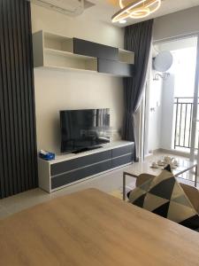 Phòng khách căn hộ Sunrise Riverside, Huyện Nhà Bè Căn hộ Sunrise Riverside tầng 18 cửa hướng Đông Nam, đầy đủ nội thất.