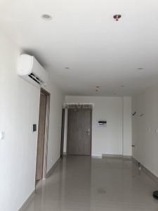Phòng khách Vinhomes Grand Park Quận 9 Căn hộ Vinhomes Grand Park tầng cao đón gió mát mẻ, nội thất cơ bản.