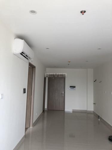 Phòng khách Vinhomes Grand Park Quận 9 Căn hộ Vinhomes Grand Park tầng cao đón gió mát mẻ, nội thất cơ bản.