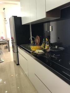Phòng bếp The CBD Premium Home, Quận 2 Căn hộ The CBD Premium Home tầng trung, nội thất cơ bản