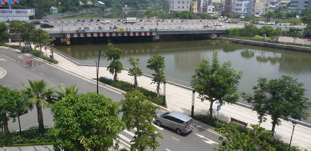 View căn hộ VInhomes Golden River, Quận 1 Căn hộ Vinhomes Golden River tiện di chuyển, đầy đủ nội thất.