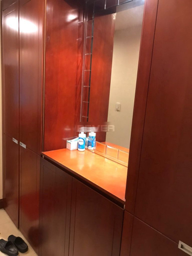 Căn hộ The Manor, Quận Bình Thạnh Căn hộ The Manor tầng trung view đón gió mát, đầy đủ nội thất.