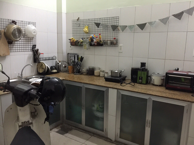 Nhà phố Quận Bình Thạnh Nhà phố nằm tại khu vực dân cư sầm uất, kết cấu 1 trệt, 1 lầu kiên cố.