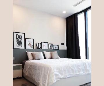 Căn hộ vinhomes Golden River , Quận 1 Căn hộ có 2 phòng ngủ Vinhomes Golden River tầng 21, view sông thoáng mát.