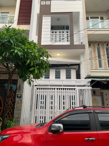 Mặt tiền nhà phố Quận Bình Tân Nhà phố mặt tiền đường Số 6, cửa hướng Bắc khu dân cư đông đúc.