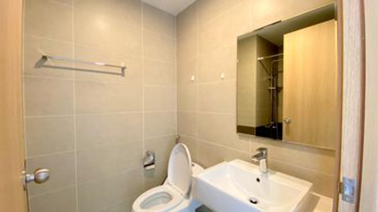 Căn hộ The Sun Avenue, Quận 2 Căn hộ The Sun Avenue tầng 6 thiết kế hiện đại, bàn giao nội thất cơ bản.