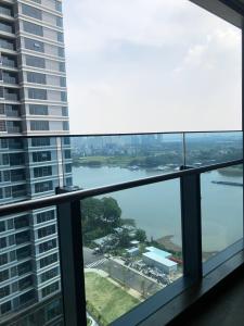 Ban công căn hộ Sunwah Pearl , Quận Bình Thạnh Căn hộ Sunwah Pearl hướng ban công tây nam nội thất cơ bản diện tích 110m²