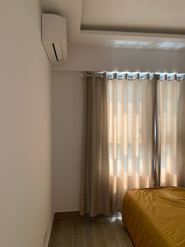 Phòng ngủ Saigon South Residence Căn hộ Saigon South Residence tầng 12 thiết kế hiện đại, có ô để xe hơi.