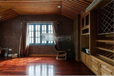 Biệt thự Quận 7 Biệt thự diện tích 250m2 thiết kế 1 trệt, 3 lầu và 1 tầng hầm để xe rộng rãi.