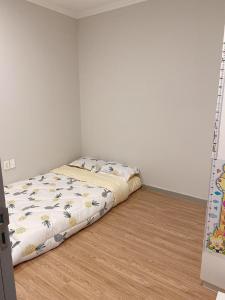  Bán căn hộ The Gold View thuộc tầng trung, diện tích 63.1m2