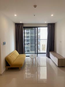 Phòng khách căn hộ Vinhomes Grand Park Căn hộ Vinhomes Grand Park hướng Tây Bắc, nội thất cơ bản.