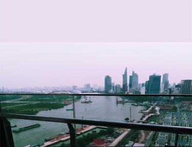 View căn hộ vinhomes Golden River , Quận 1 Căn hộ có 2 phòng ngủ Vinhomes Golden River tầng 21, view sông thoáng mát.
