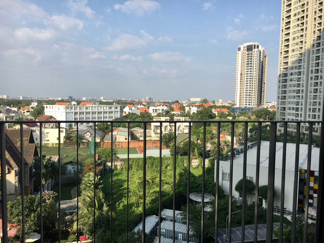 View căn hộ Masteri Thảo Điền, Quận 2 Căn hộ Masteri Thảo Điền tầng 7 view hồ bơi, bàn giao đầy đủ nội thất.