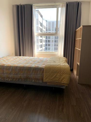 Phòng ngủ căn hộ Sunrise Riverside, Huyện Nhà Bè Căn hộ Sunrise Riverside ban công hướng Đông, đầy đủ nội thất.