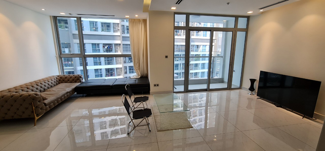 Căn hộ Vinhomes Central Park, Quận Bình Thạnh Căn hộ Vinhomes Central Park tầng 23 thiết kế hiện đại, view sông thoáng mát.