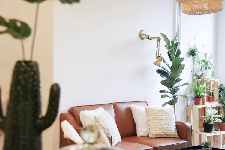 Phòng khách căn hộ VISTA VERDE Căn hộ Vista Verde 2PN, tầng thấp, diện tích 75m2, đầy đủ nội thất