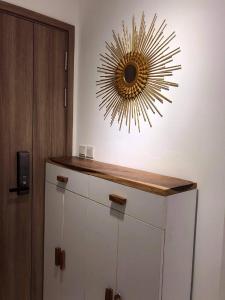 Không gian căn hộ Sunwah Pearl, Bình Thạnh Căn hộ Sunwah Pearl tầng cao view sông đón gió mát mẻ, đầy đủ nội thất.