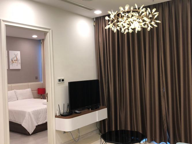 Không gian căn hộ Vinhomes Golden River, Quận 1 Căn hộ Vinhomes Golden River đầy đủ nội thất, tầng cao view thoáng mát.