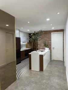 Phòng bếp căn hộ Duplex Masteri Thảo Điền, Quận 2 Căn hộ Duplex Masteri Thảo Điền nội thất đầy đủ, view đón gió.