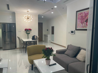 Căn hộ Vinhomes Central Park, Quận Bình Thạnh Căn hộ Vinhomes Central Park tầng 34, diện tích 86.4m2 đầy đủ nội thất.