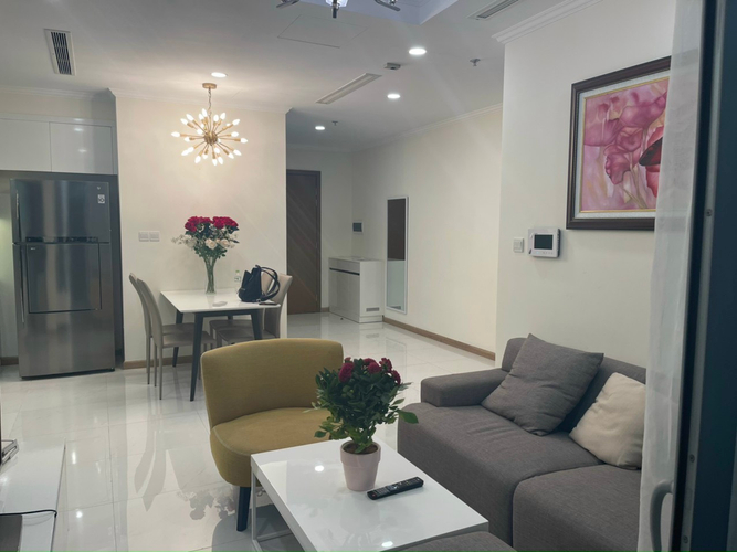 Căn hộ Vinhomes Central Park, Quận Bình Thạnh Căn hộ Vinhomes Central Park tầng 34, diện tích 86.4m2 đầy đủ nội thất.