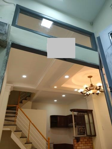  Nhà phố hẻm rộng 3m đường Trường Sa diện tích 22.6m2, không có nội thất.