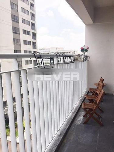 Ban công căn hộ Scenic Valley, Quận 7 Căn hộ Scenic Valley view nội khu hồ bơi mát mẻ, đầy đủ nội thất.