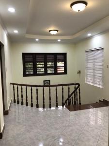 Biệt thự sân vườn phường An Phú, quận 2 Biệt thự sân vườn P. An Phú quận 2, diện tích 12m x 22m, đầy đủ nội thất