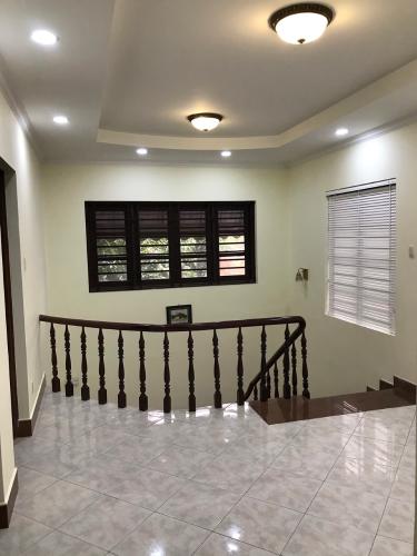 Biệt thự sân vườn phường An Phú, quận 2 Biệt thự sân vườn P. An Phú quận 2, diện tích 12m x 22m, đầy đủ nội thất