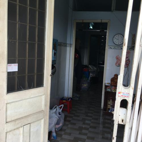 Căn hộ 312 Lạc Long Quân, Quận 11 Căn hộ Chung cư Lạc Long Quận tầng 3 cửa hướng Đông Nam, không nội thất.