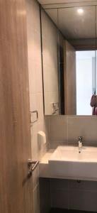 Phòng tắm Diamond Lotus, Quận 8 Căn hộ Diamond Lotus nội thất cơ bản, hướng Đông Nam