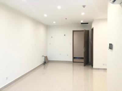 Phòng khách căn hộ Vinhomes Grand Park , Quận 9 Căn hộ tầng 17 Vinhomes Grand Park ban công Đông Nam, nội thất cơ bản.