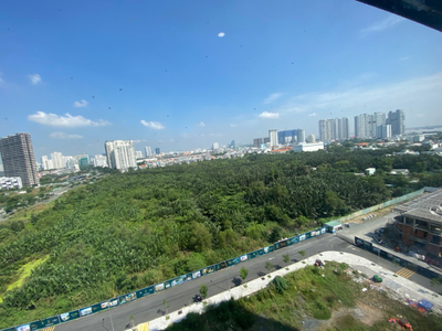 View căn hộ Q7 Boulevard, Quận 7 Căn hộ Q7 Boulevard tầng 13 view thành phố thoáng mát, nội thất cơ bản.