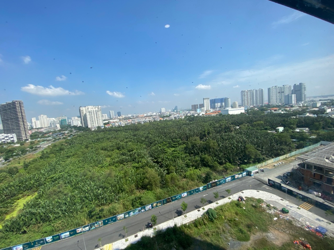 View căn hộ Q7 Boulevard, Quận 7 Căn hộ Q7 Boulevard tầng 13 view thành phố thoáng mát, nội thất cơ bản.