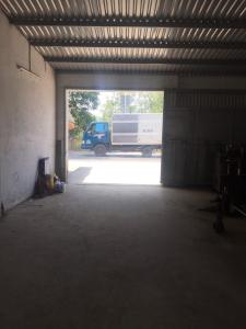 Nhà xưởng kho bãi Huyện Bình Chánh Nhà xưởng kho bãi diện tích 323.1m2, mặt tiền đường rộng rãi thông thoáng.