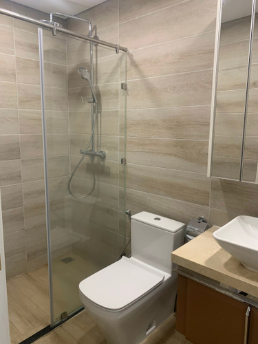 Căn hộ Vinhomes Golden River, Quận 1 Căn hộ cao cấp Vinhomes Golden River diện tịch 98m2, đầy đủ nội thất.