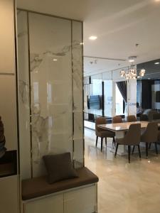 phòng ăn Căn hộ Vinhomes Golden River hướng Đông Bắc, diện tích 118.8m²