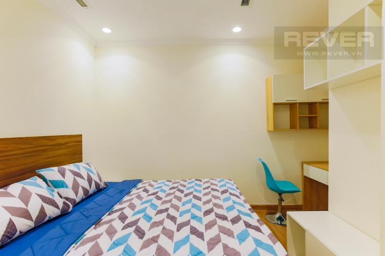 Căn hộ Vinhomes Central Park, Quận Bình Thạnh Căn hộ cao cấp Vinhomes Central Park tầng 34 đầy đủ nội thất.