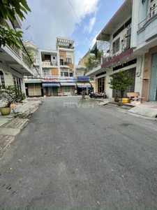 Đường trước nhà phố Quận Bình Tân Nhà phố mặt tiền đường Số 9A, diện tích 48m2 có sổ hồng riêng.