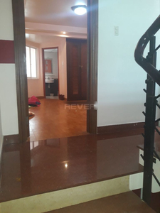 Nhà phố Quận 10 Nhà phố thiết kế 1 trệt, 4 lầu và sân thượng, bàn giao nội thất cơ bản.