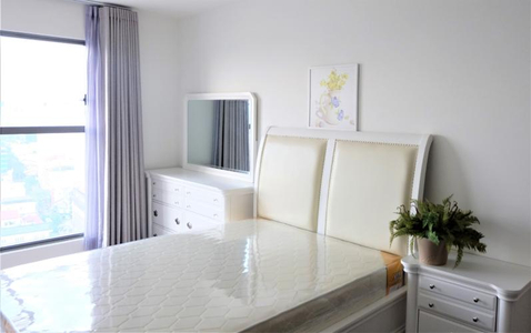 Căn hộ Saigon Royal, Quận 4 Căn hộ Saigon Royal tầng 19 cửa hướng Đông Nam, view đón gió mát.